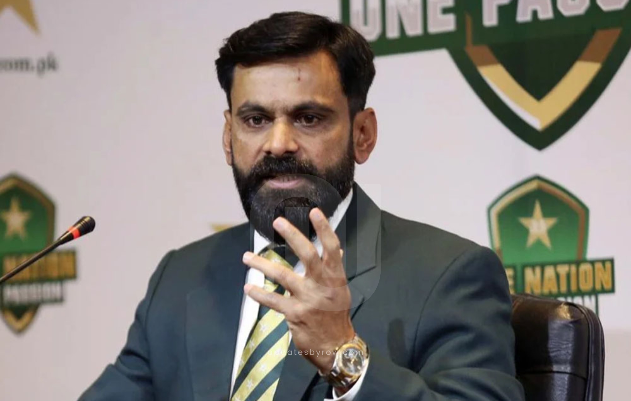 Former Pakistan cricketer Mohammad Hafeez criticizes PCB's political influence and offers key advice to Babar Azam and Mohammad Rizwan for future success.