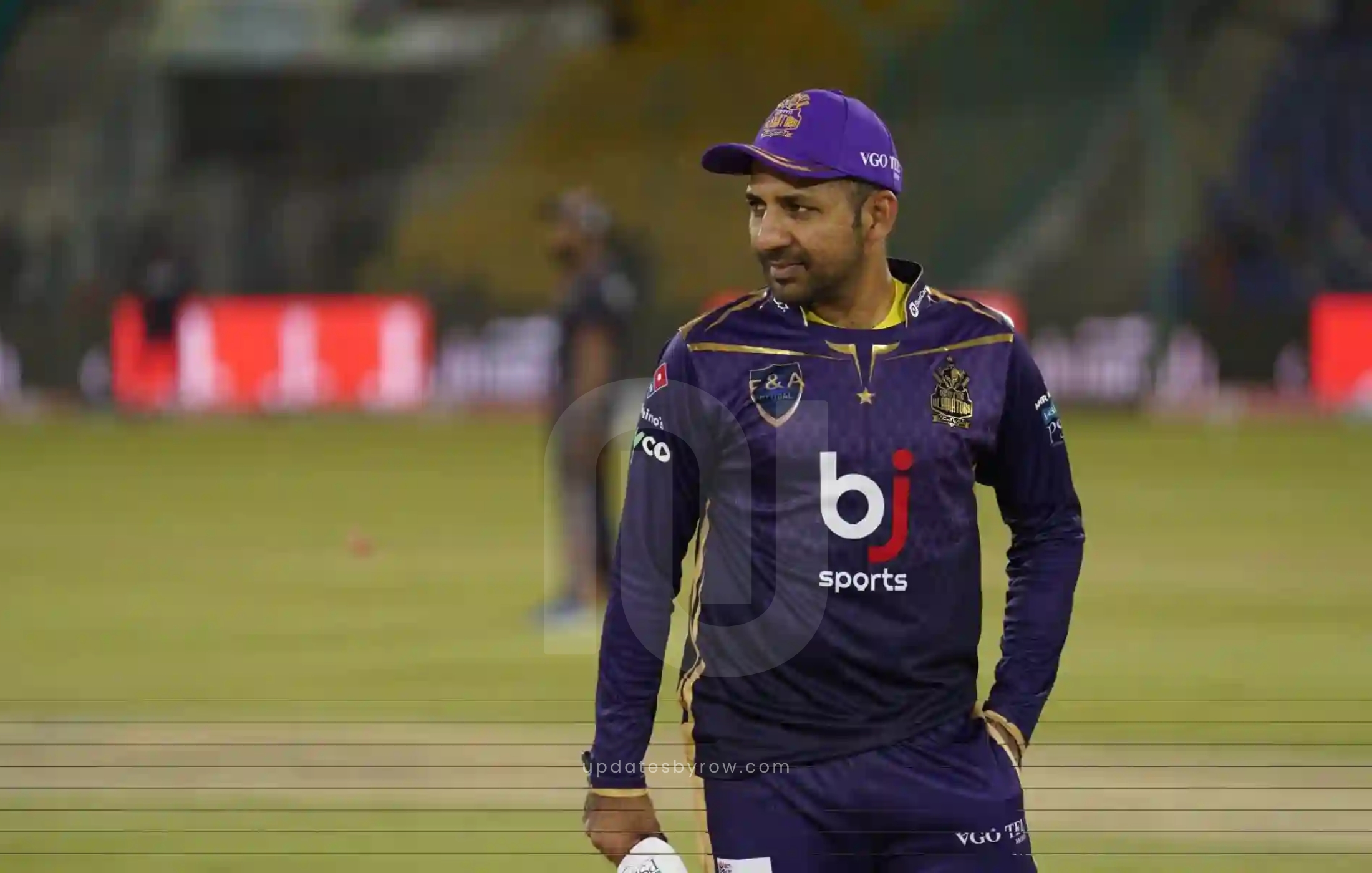 Sarfaraz Ahmed dismisses retirement rumors ahead of PSL 10, confirming he hasn’t retired yet. The former Pakistan captain shares his hopes of returning to competitive cricket and takes on a new leadership role with Quetta Gladiators in PSL 2025.